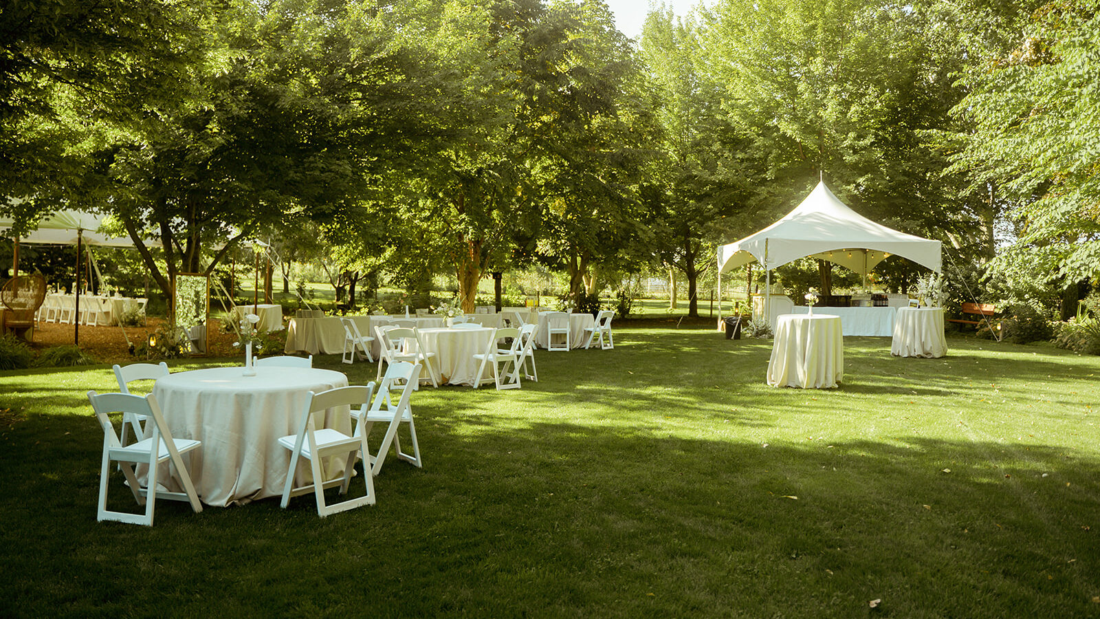 outdoor wedding reception, Linden Gardens 